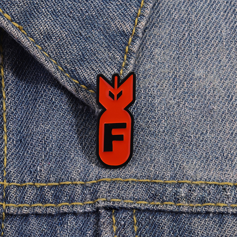 Cartoon Red Bomb F Logo Enamel – обзор и цена Party Games Bomb